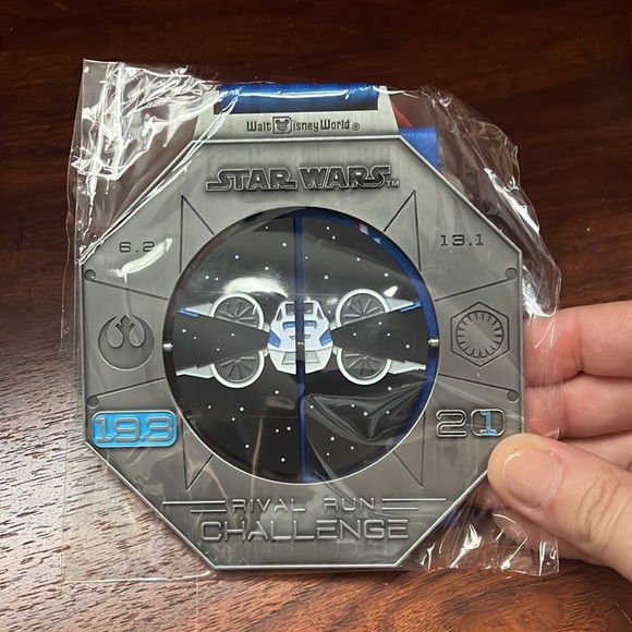 Star Wars Rival Run 2021 Virtual Race Medals (set of 3) - Picture 7 of 8